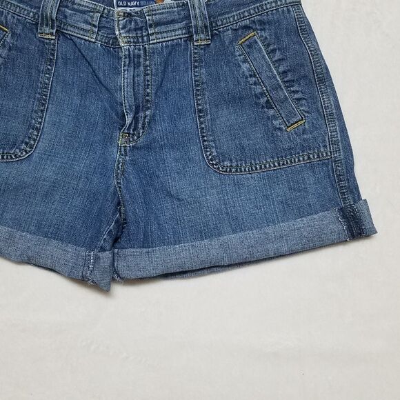 VINTAGE Old Navy Just Below Waist Mid Wash Shorts - Picture 5 of 10